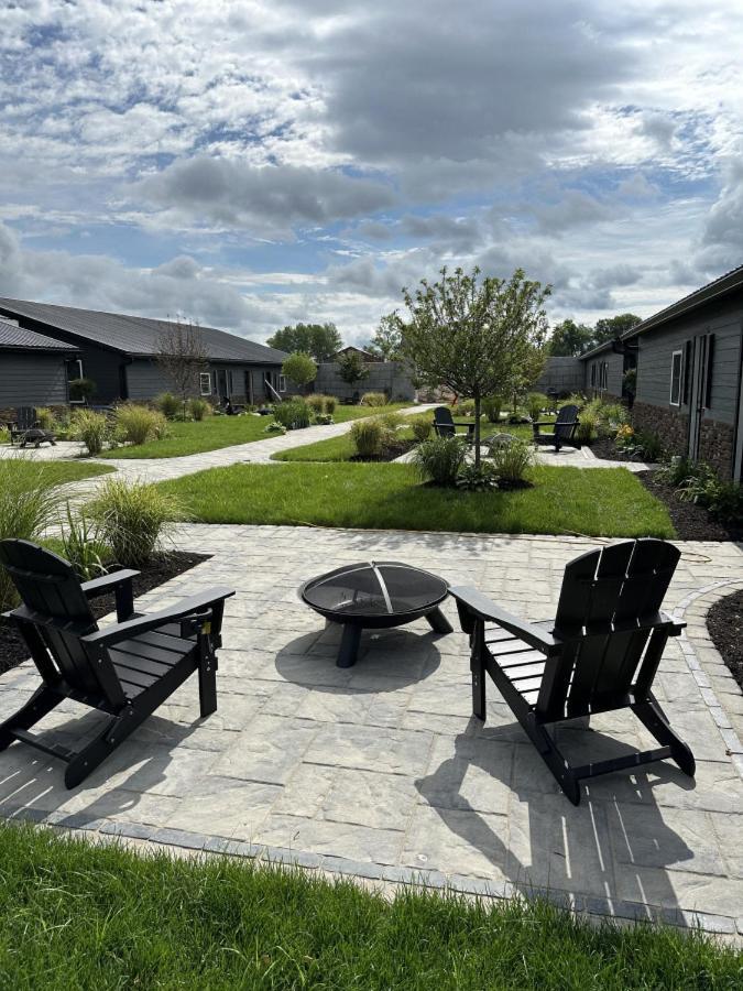 Big Cat Bungalows At The Haven - Lion 2 Canastota Exteriér fotografie